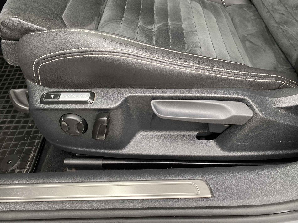 Volkswagen Passat 2.0TDi Elegance
