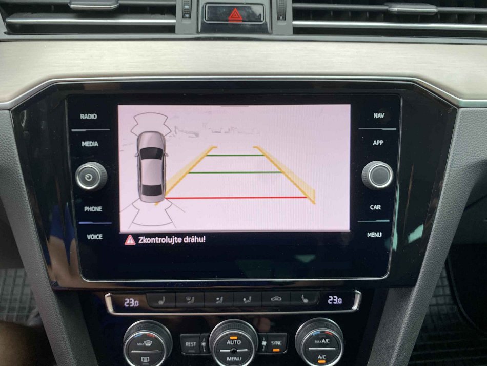 Volkswagen Passat 2.0TDi Elegance