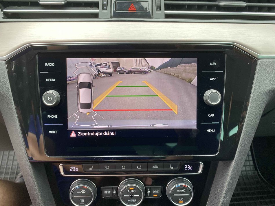 Volkswagen Passat 2.0TDi Elegance