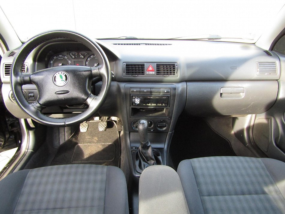 Škoda Octavia 1.6i 