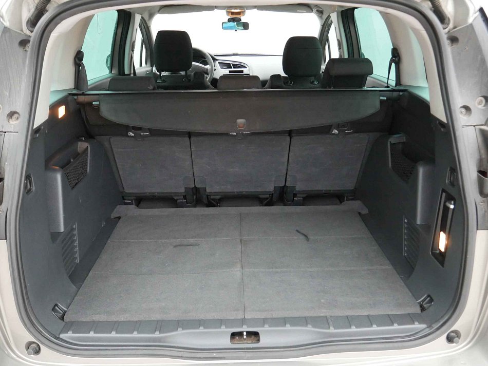Peugeot 5008 1.6 i 