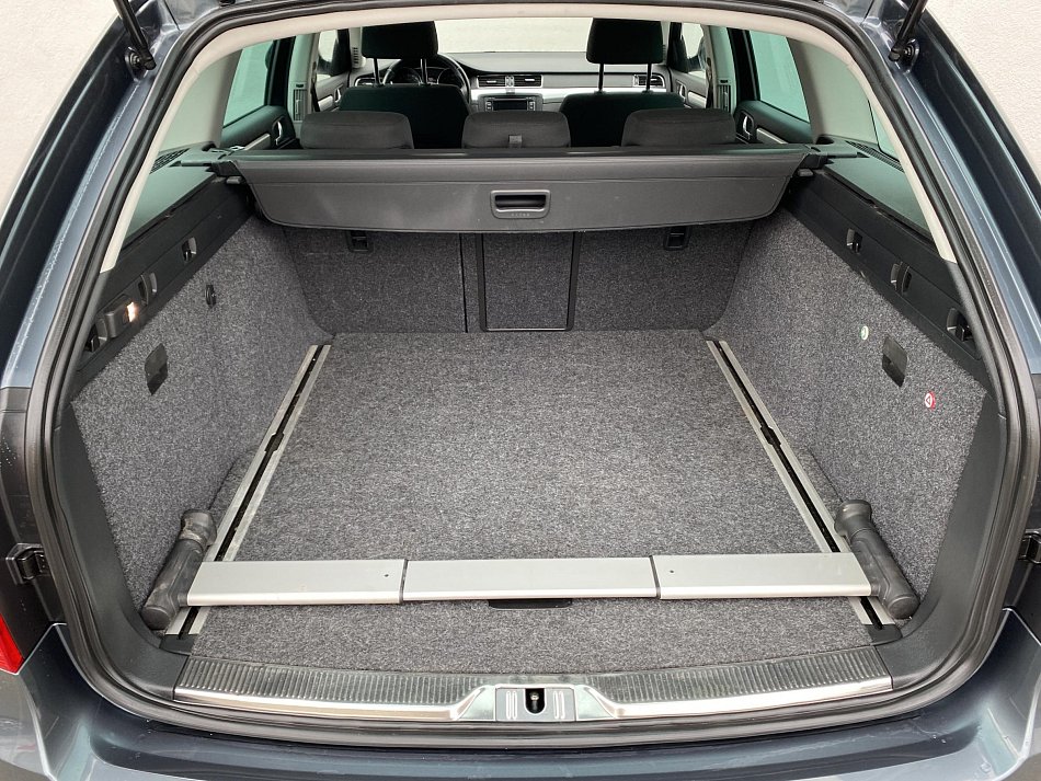 Škoda Superb II 2.0 TDi Ambition