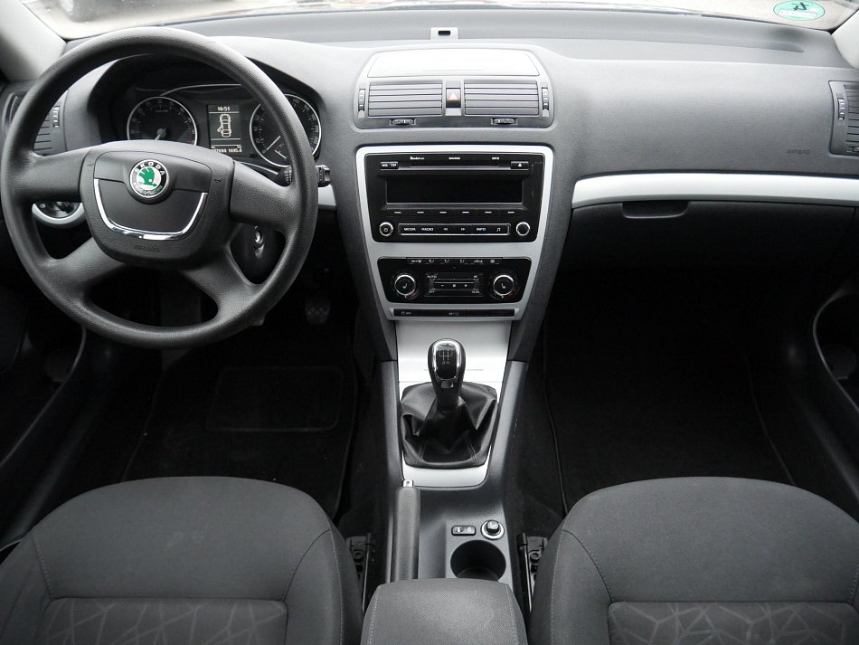 Škoda Octavia II 1.6 TDi Family