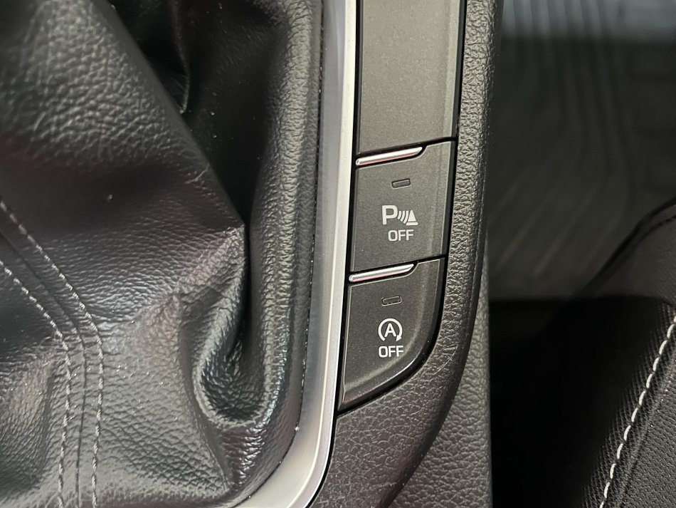 Hyundai I30 1.4 T-GDi Trikolor