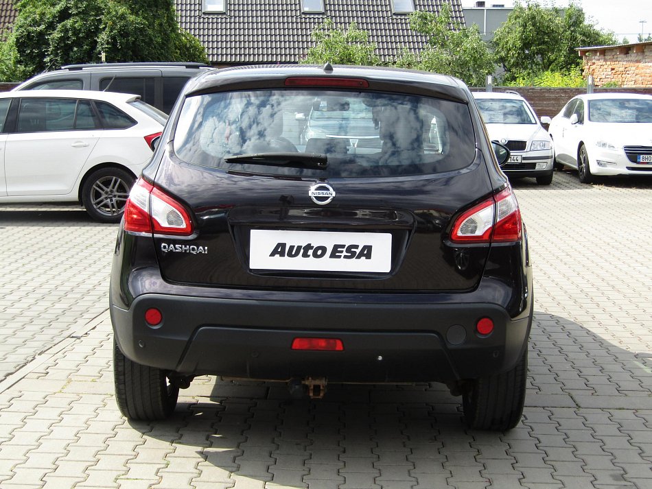 Nissan Qashqai 2.0i 