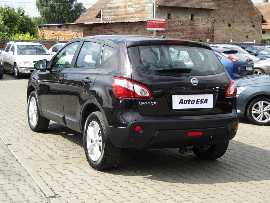 Nissan Qashqai 2.0i 