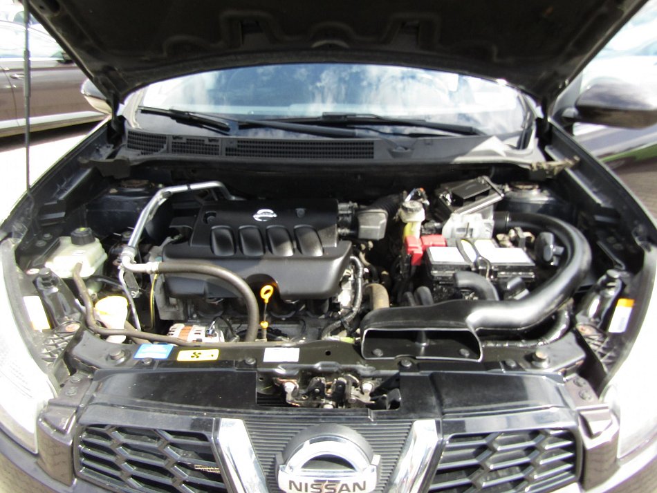 Nissan Qashqai 2.0i 