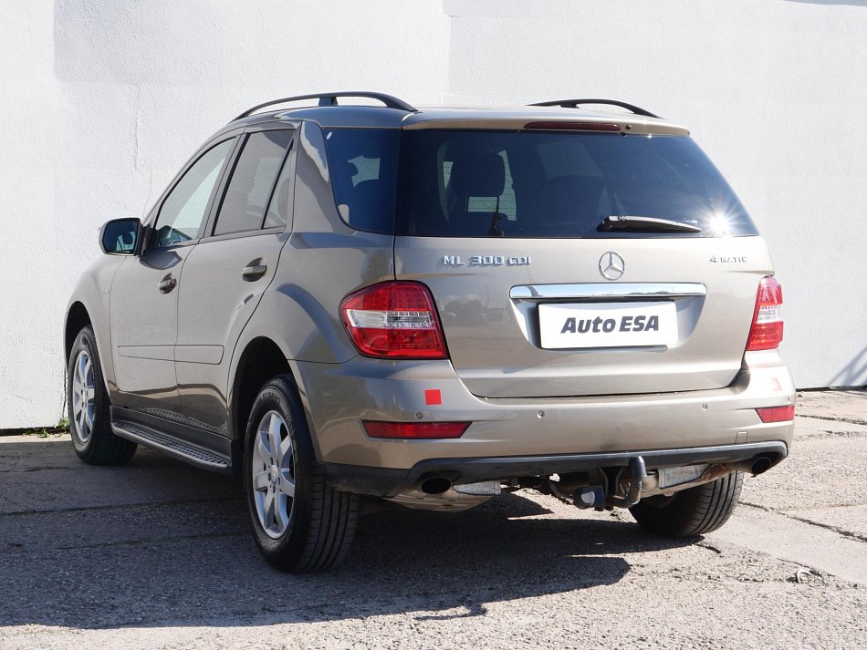 Mercedes-Benz Třída M 3.0 CDi  ML300