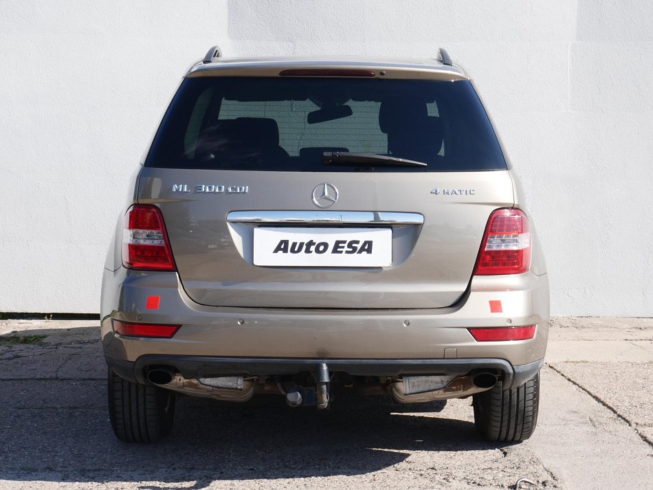 Mercedes-Benz Třída M 3.0 CDi  ML300