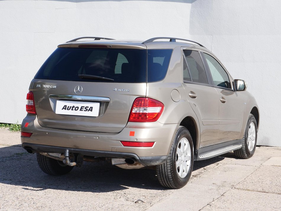 Mercedes-Benz Třída M 3.0 CDi  ML300