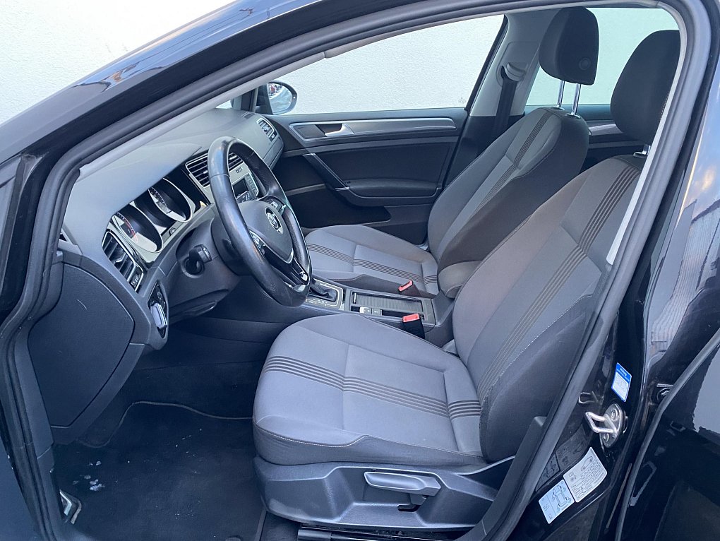 Volkswagen Golf 1.4TSI 