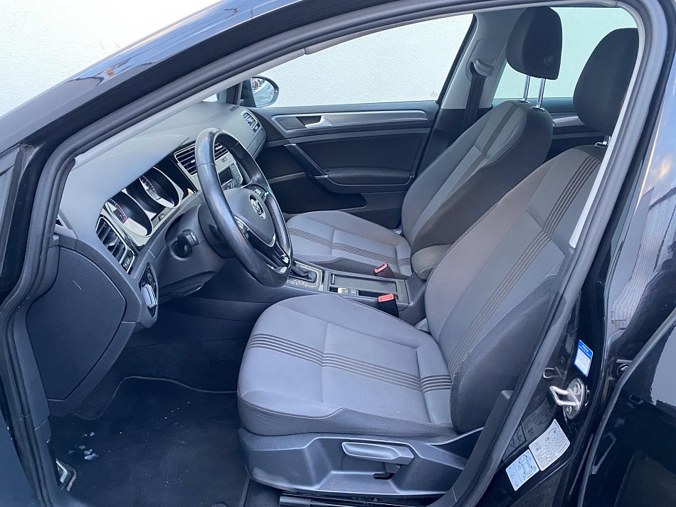 Volkswagen Golf 1.4TSI 