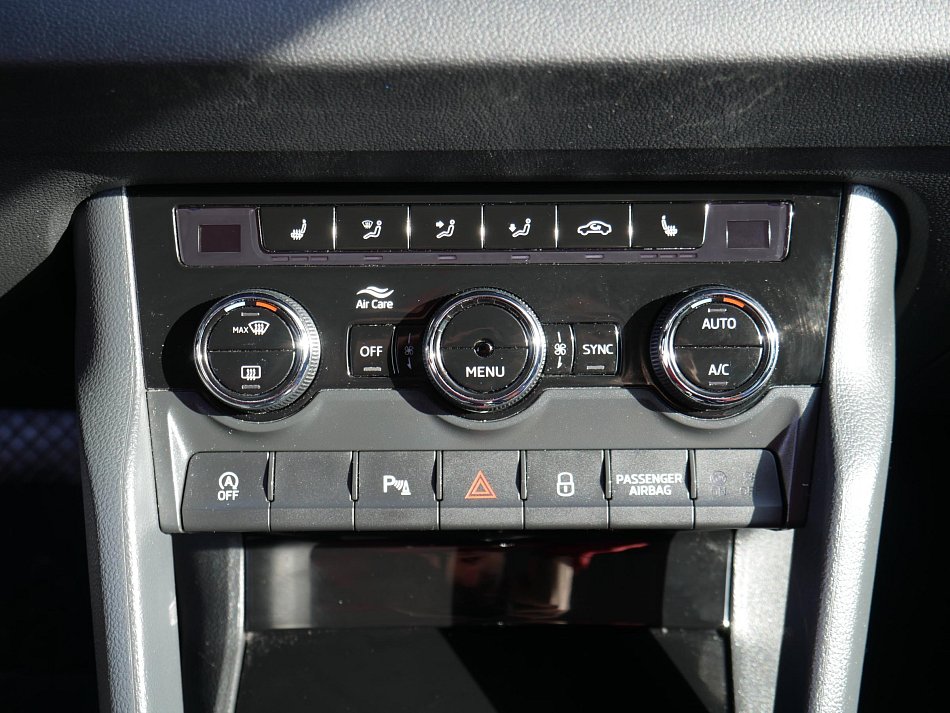 Škoda Karoq 1.6 TDi Soleil