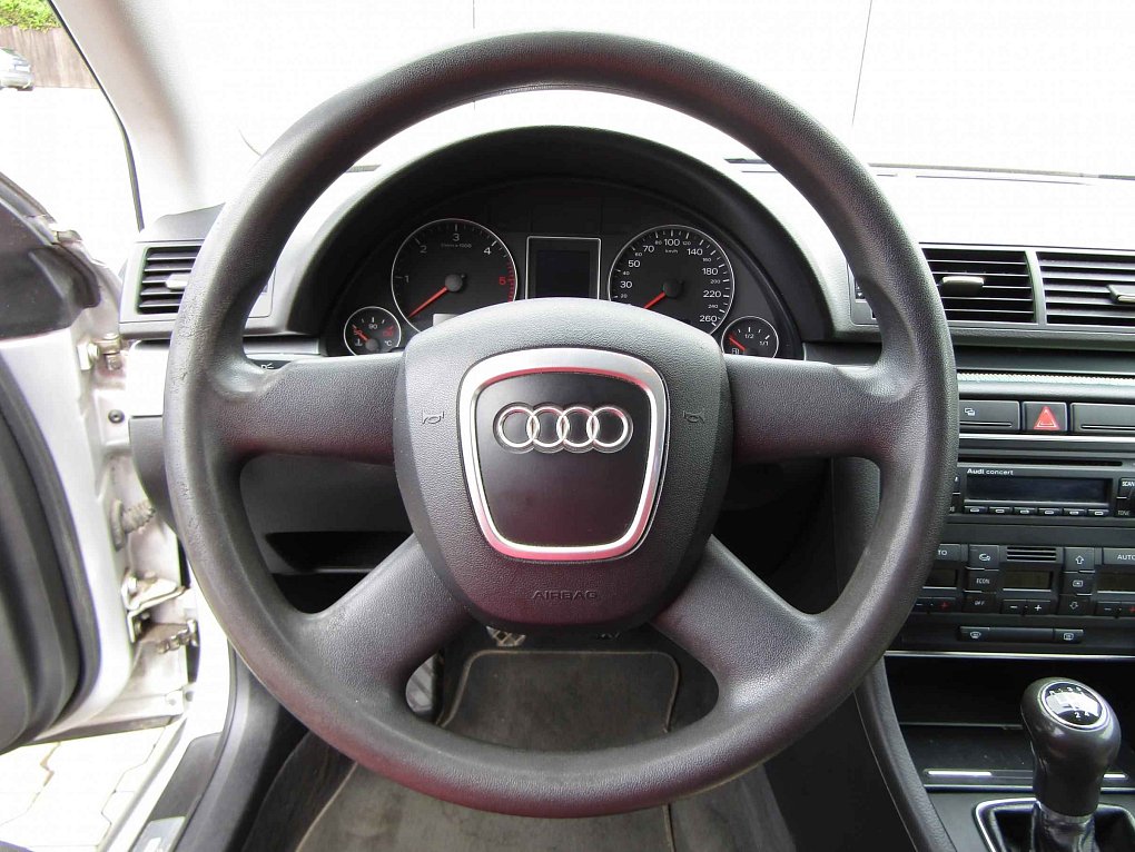 Audi A4 2.0 TDi 