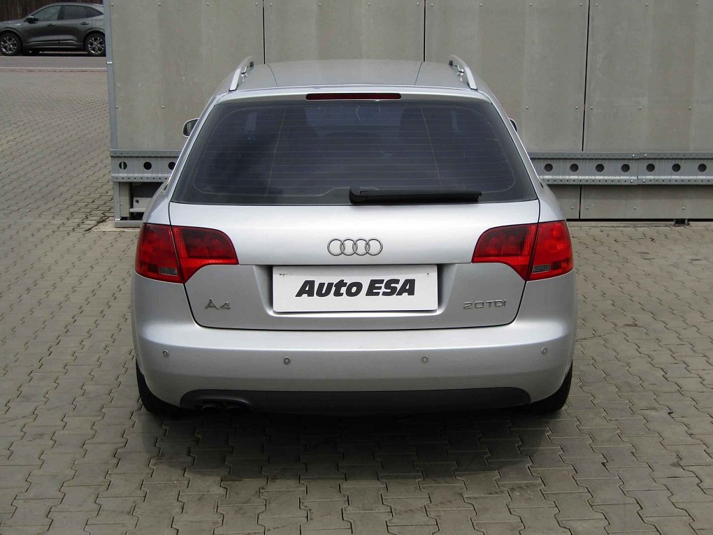 Audi A4 2.0 TDi 