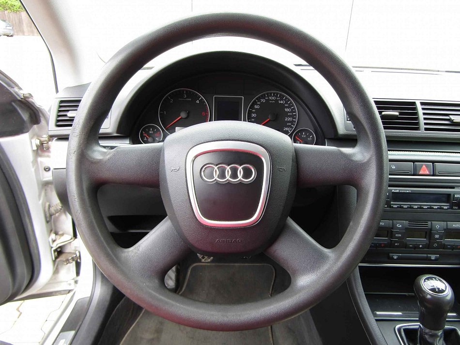 Audi A4 2.0 TDi 