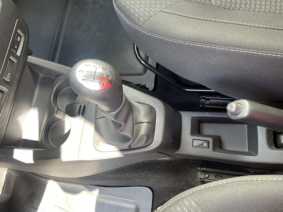 Dacia Lodgy 1.6 i 