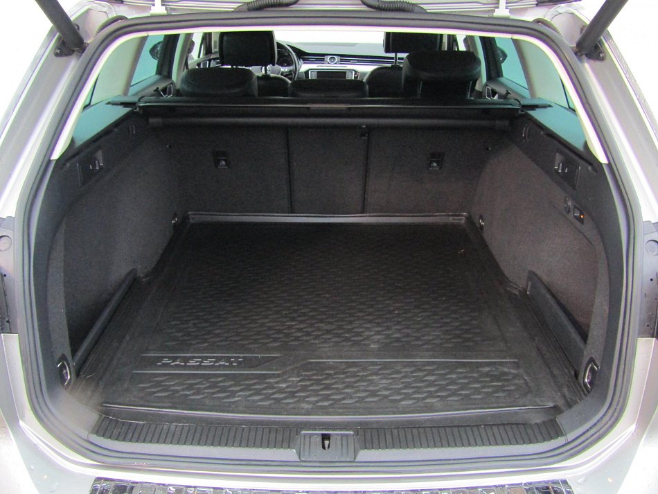 Volkswagen Passat 2.0 TDi 