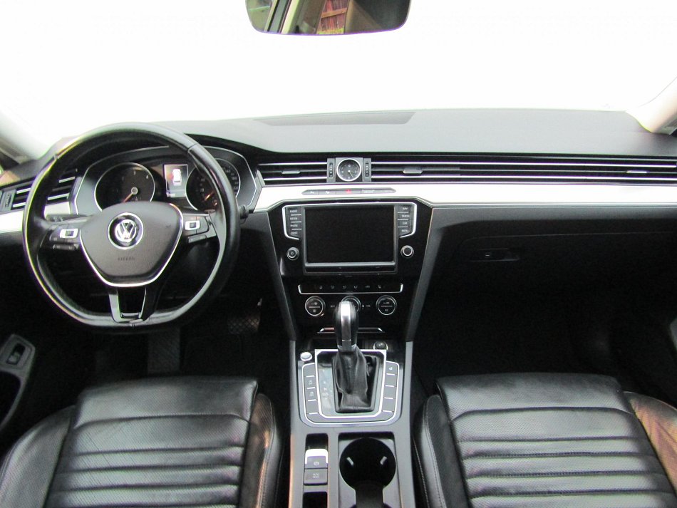 Volkswagen Passat 2.0 TDi 