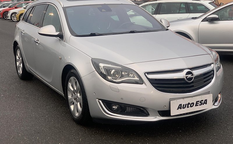 Opel Insignia 2.0CDTi  Sports Tourer SW