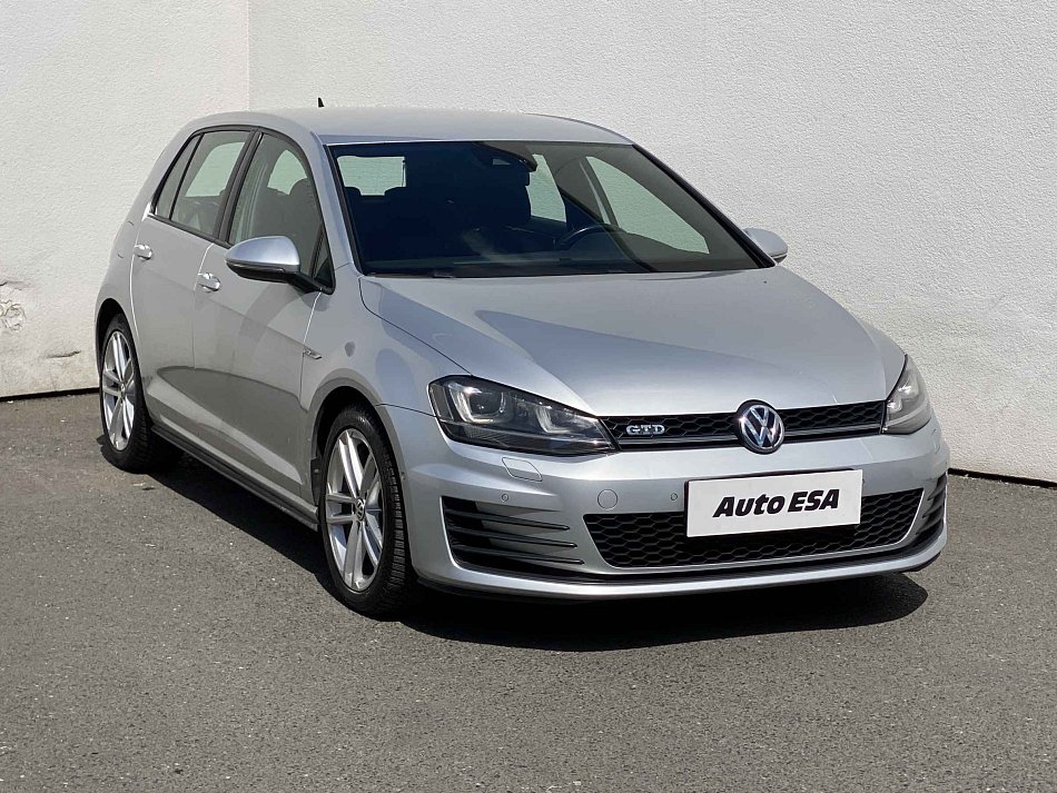 Volkswagen Golf 2.0 TDi  VII