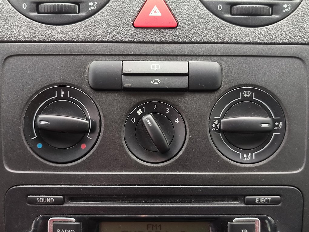 Volkswagen Caddy 1.6i Life MAXi 7míst