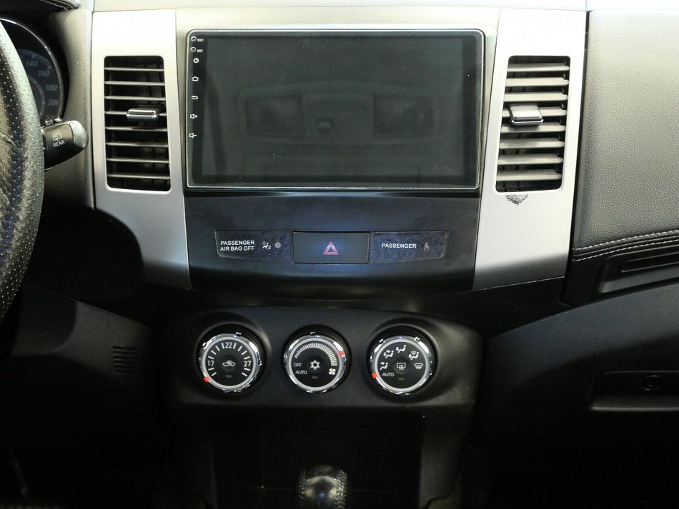 Citroën C-Crosser 2.2 HDi  4x4, 7míst