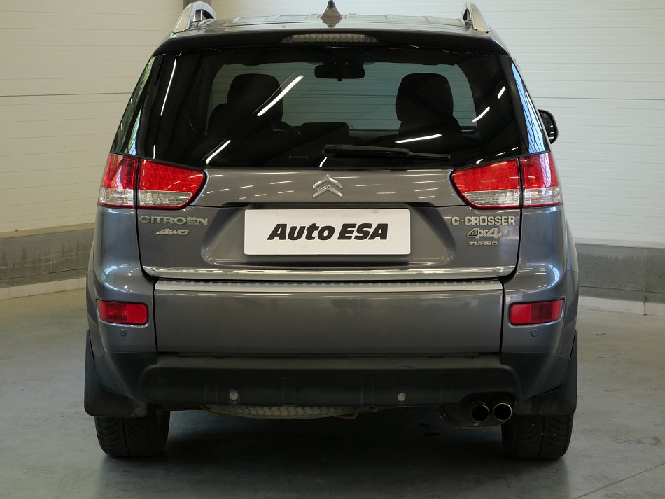 Citroën C-Crosser 2.2 HDi  4x4, 7míst