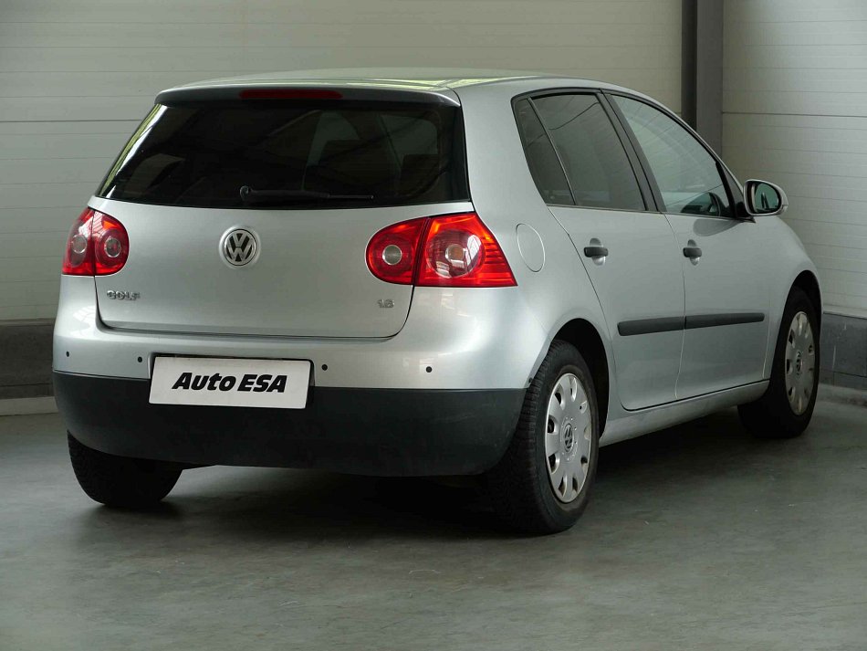 Volkswagen Golf 1.6 16V 