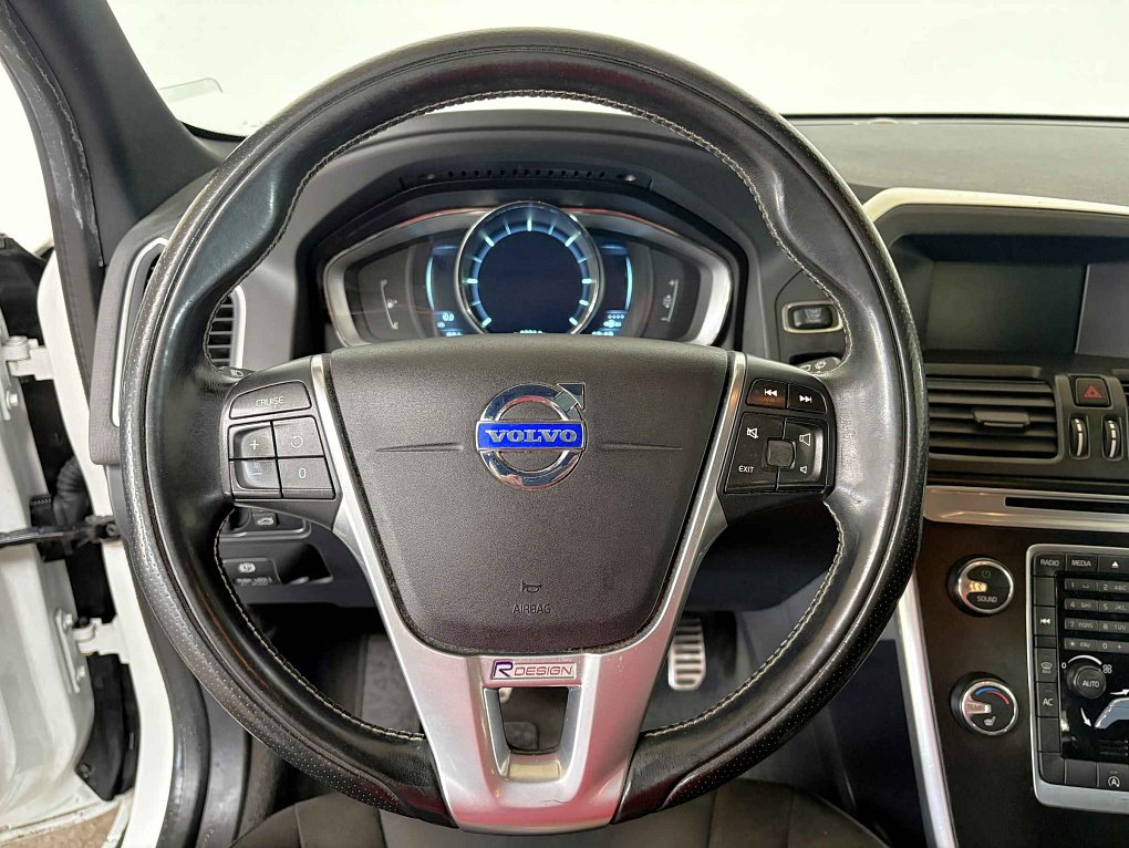 Volvo XC60 2.0 D4 R-design