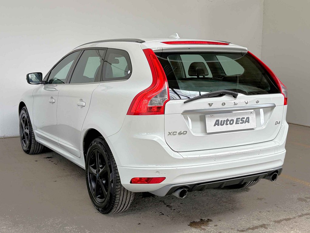 Volvo XC60 2.0 D4 R-design