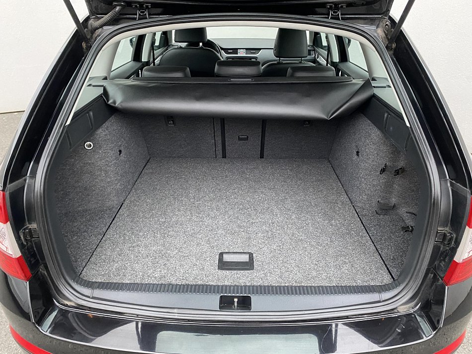 Škoda Octavia III 2.0 TDi Elegance