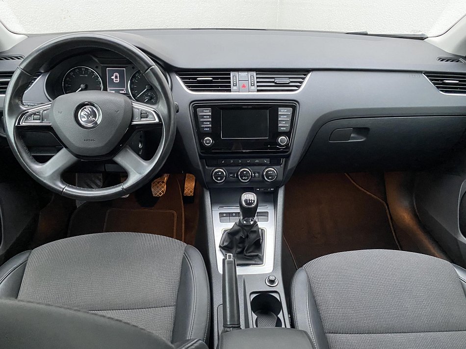 Škoda Octavia III 2.0 TDi Elegance