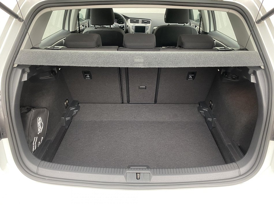 Volkswagen Golf 1.2 TSi 