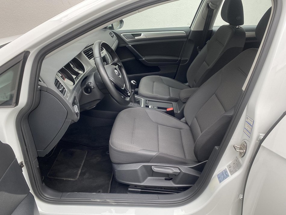 Volkswagen Golf 1.2 TSi 