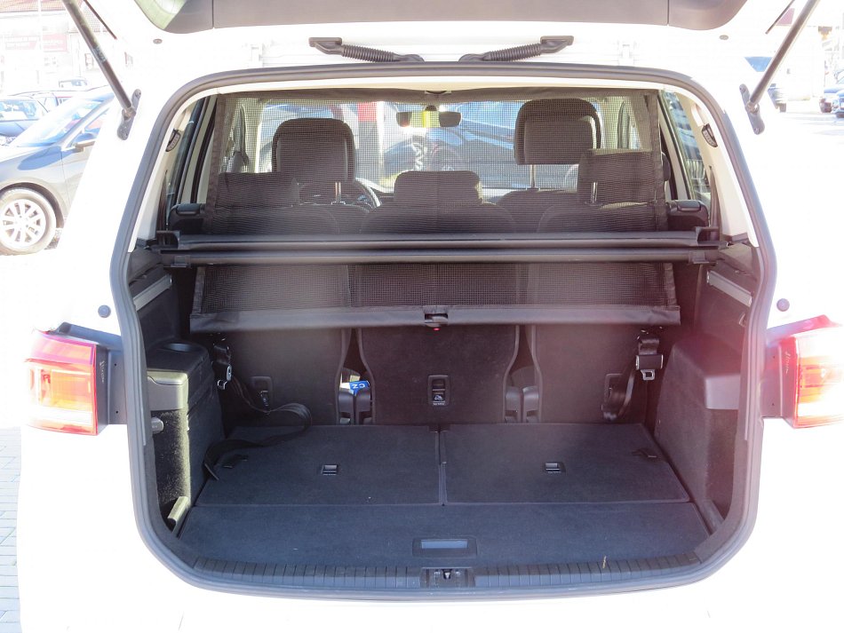 Volkswagen Touran 2.0 TDi 