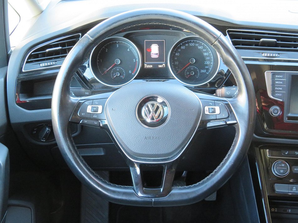 Volkswagen Touran 2.0 TDi 