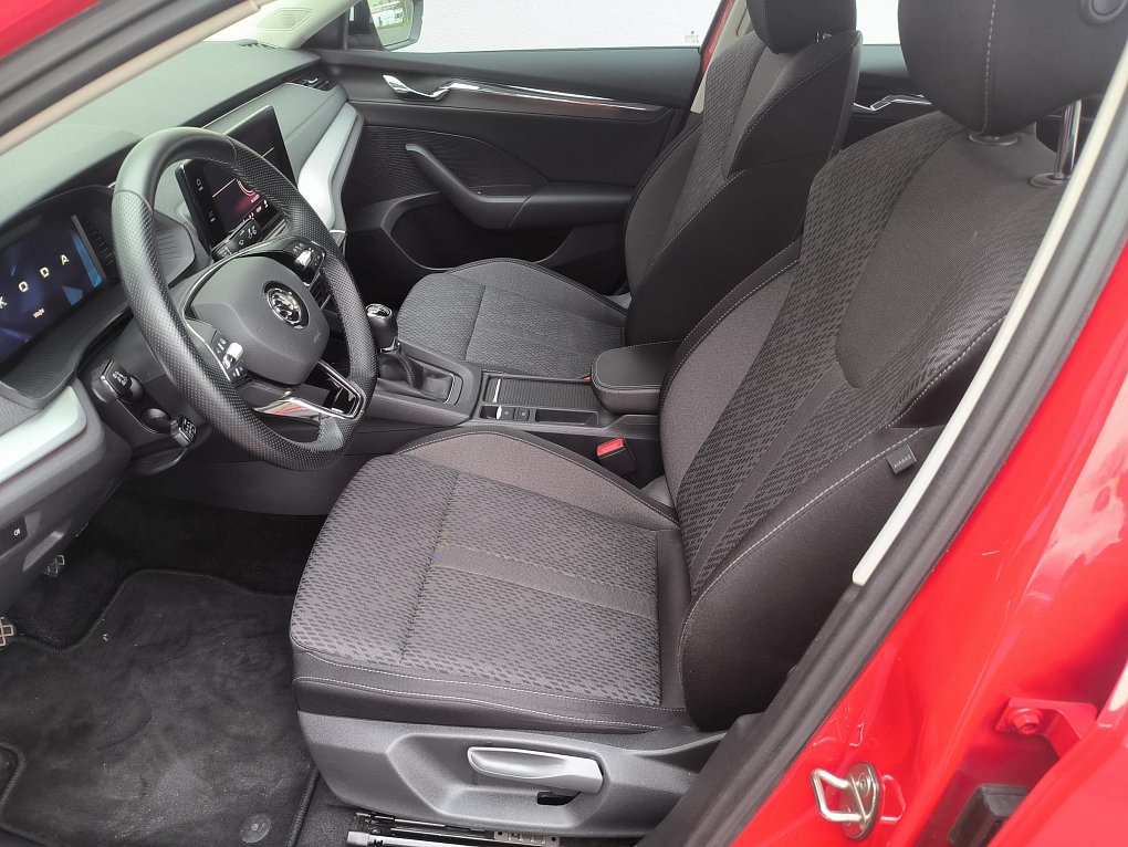 Škoda Octavia IV 1.5 TSI Style