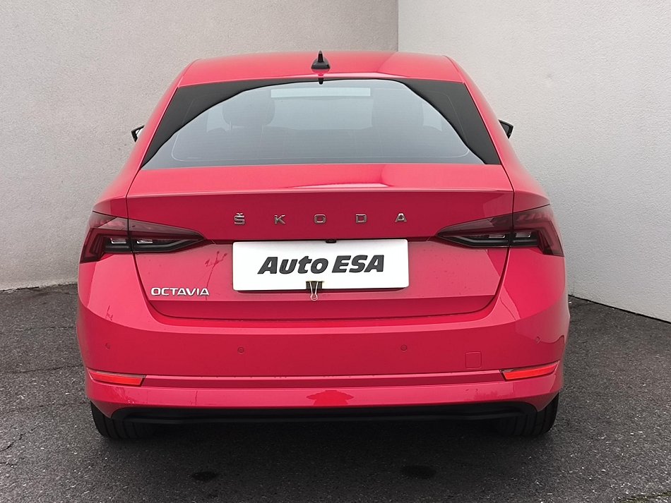 Škoda Octavia IV 1.5 TSI Style
