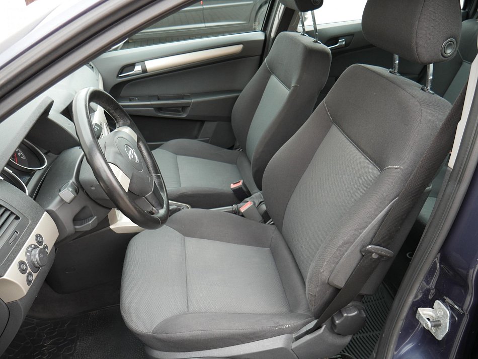 Opel Astra 1.7 CDTi 
