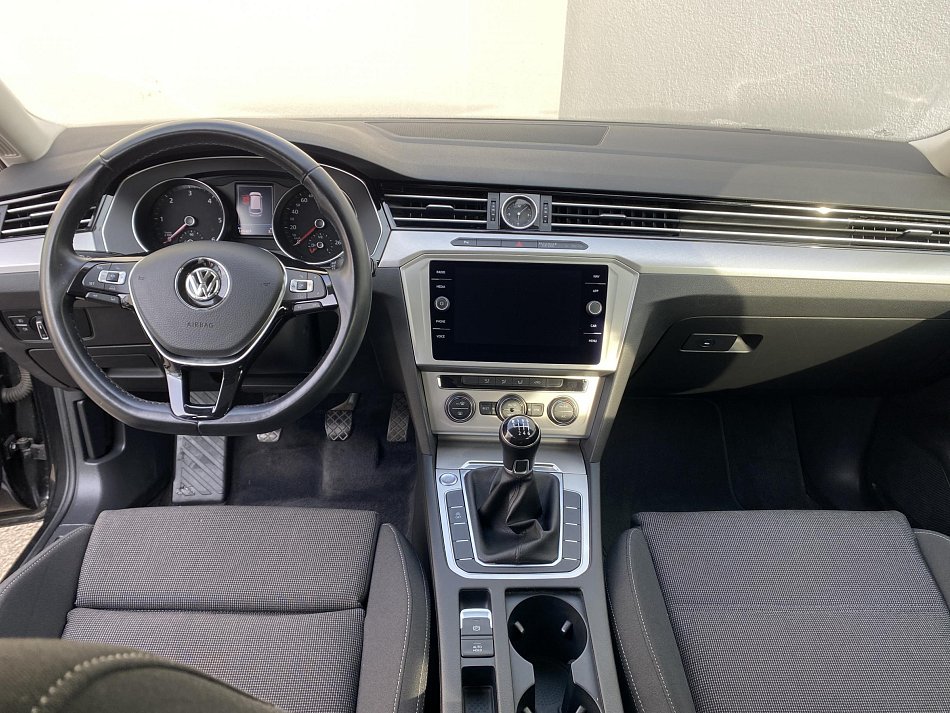 Volkswagen Passat 1.6 TDi Comfortline