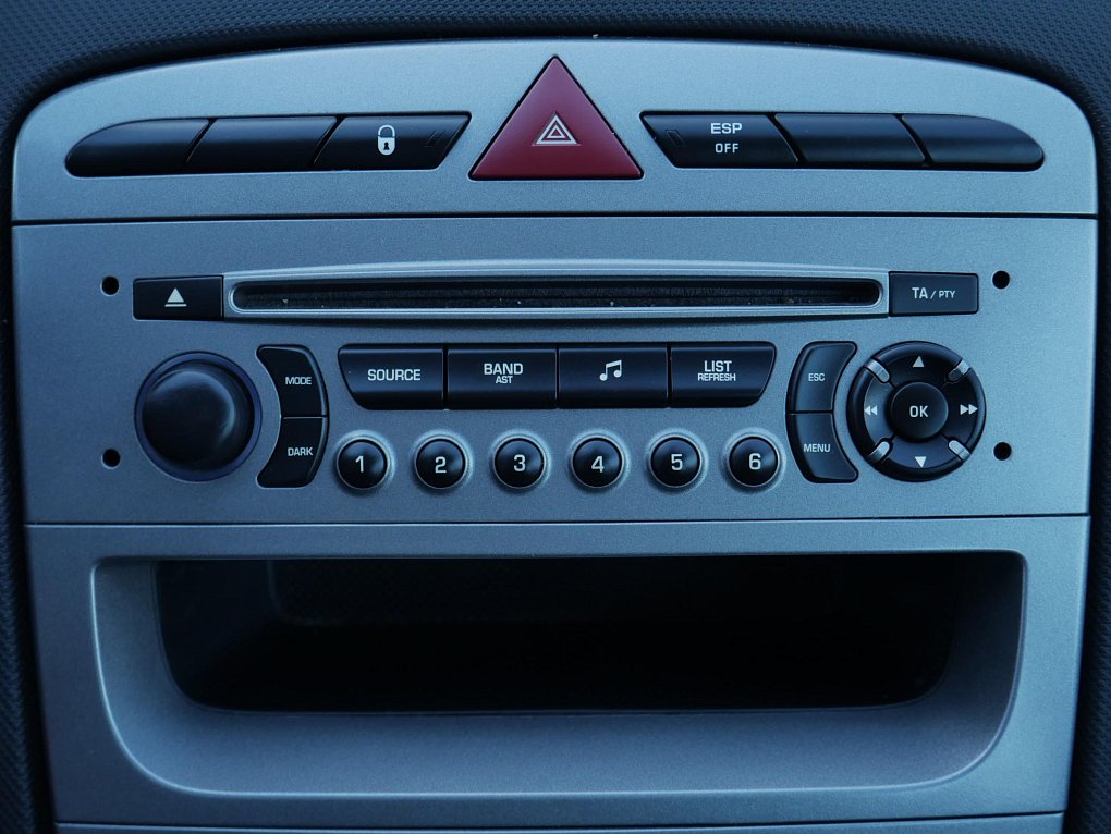 Peugeot 308 1.4i 