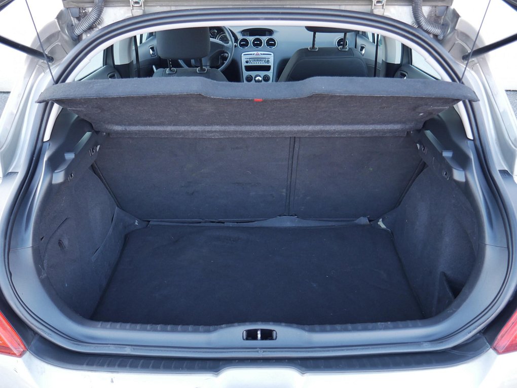 Peugeot 308 1.4i 
