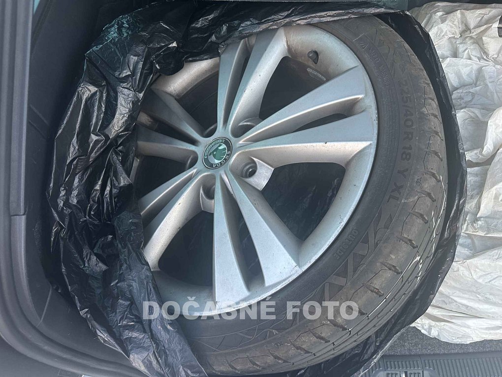 Škoda Octavia II 2.0 TFSi RS