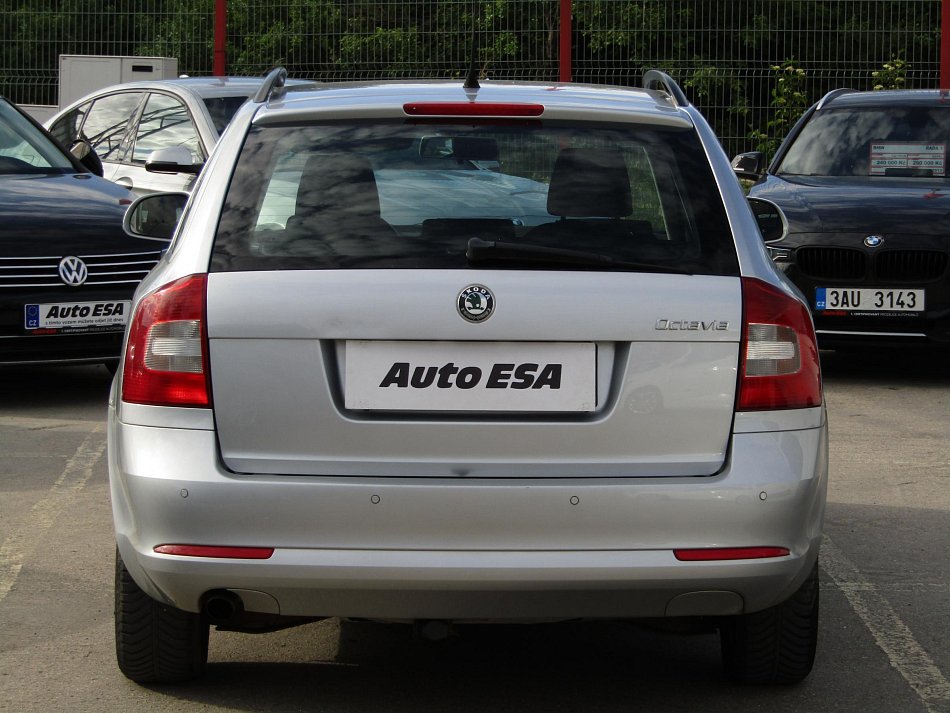 Škoda Octavia II 1.6TDi Elegance