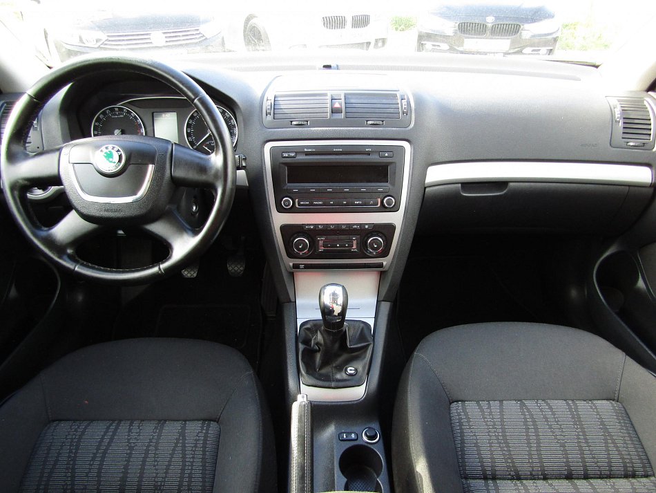 Škoda Octavia II 1.6TDi Elegance