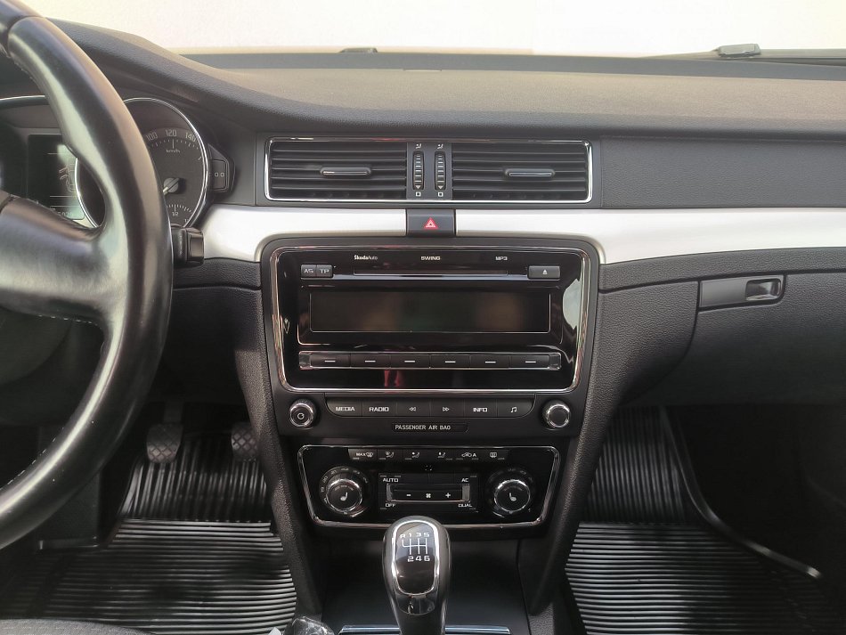 Škoda Superb II 2.0TDI Ambition