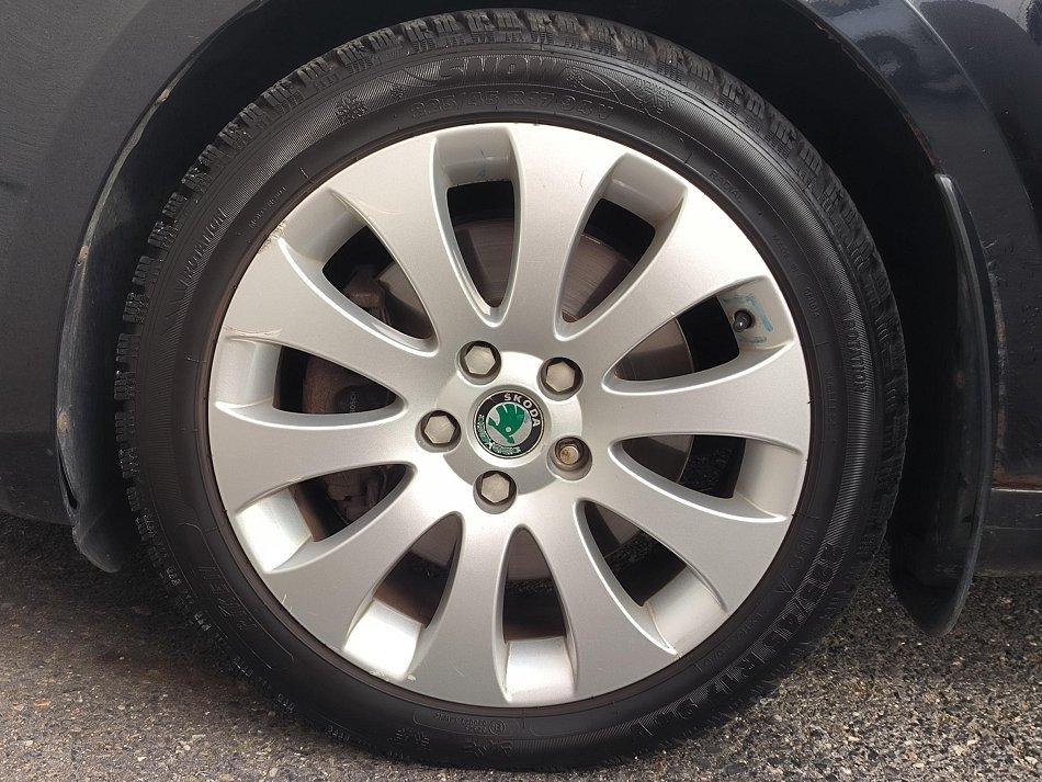 Škoda Superb II 2.0TDI Ambition