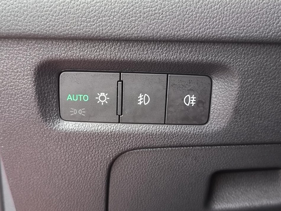 Škoda Octavia IV 1.5 TSI Style