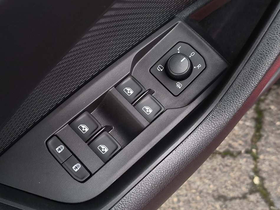 Škoda Octavia IV 1.5 TSI Style